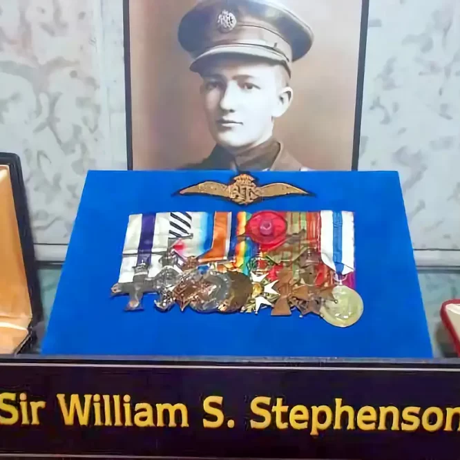 Intrepid Display Manitoba Legislative Building